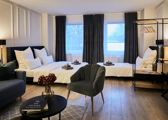 Apartament R B Business Am Flughafen Fuer 1-5 Personen - Ideal Fuer Geschaeftsreisende Und Familien - Kueche - Waschtrockner - Smart Tv - Kostenloser Parkplatz Hamburg