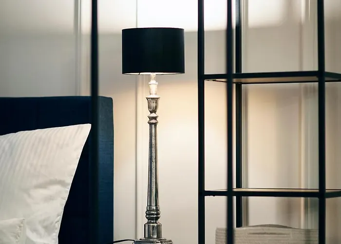 R B Business Am Flughafen Fuer 1-5 Personen - Ideal Fuer Geschaeftsreisende Und Familien - Kueche - Waschtrockner - Smart Tv - Kostenloser Parkplatz Apartament